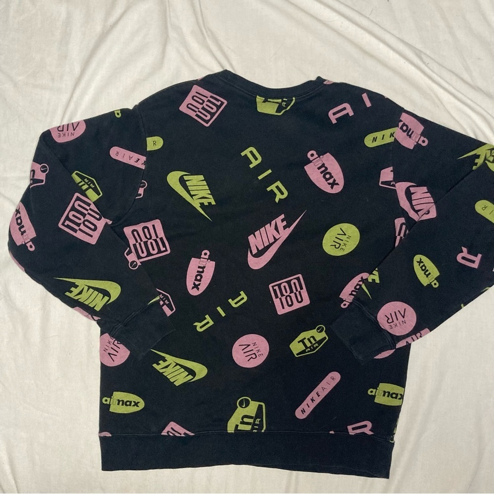 Nike Black Graphic Crewneck Sweatshirt Size Small Unisex - Picture 2 of 3